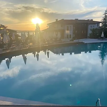 Summer Breeze Park Apartment, Santa Marina Village, 4* Sozopol