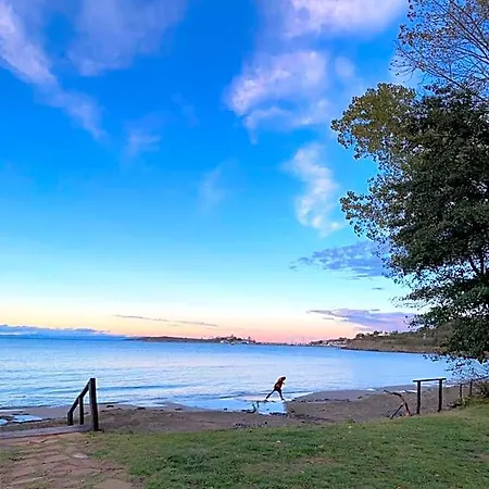 Summer Breeze Park Apartment, Santa Marina Village, Hotell 4*