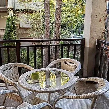 Summer Breeze Park Apartment, Santa Marina Village, Hotell Sozopol