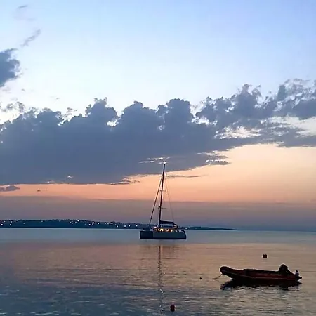 Summer Breeze Park Apartment, Santa Marina Village,