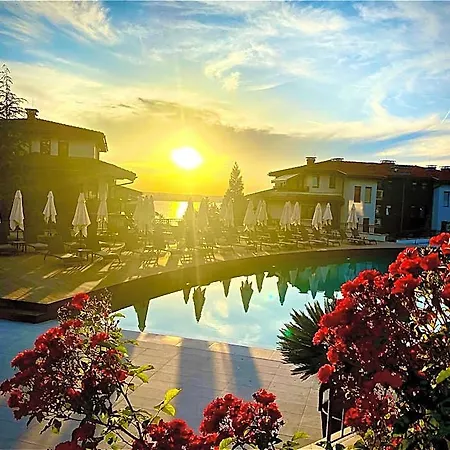 Hotell Summer Breeze Park Apartment, Santa Marina Village,